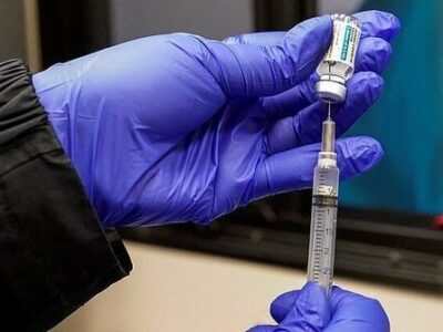 آغاز تزریق دز یادآور واکسن/ ۲۱۲ هزار دانش آموز مازنی واکسینه شدند