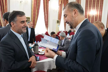 استاندار مازندران از دیدار خود با سفرای خارجی 15 کشور جهان در تهران خبر داد / اعزام هیئت های تجاری مازندران به کشورهای منطقه در تابستان