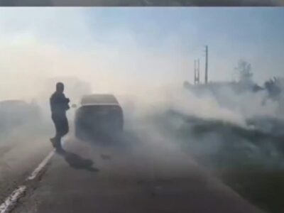 دود ناشی از آتش زدن کاه وکلش در محور آمل سرخرود حادثه آفرید