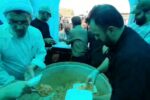 فیلم توزیع غذای نذری در میان زائران حسینی توسط موکب اوقاف‌و امور خیریه مازندران