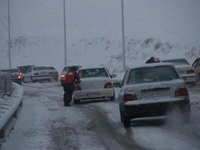 نگرانی روستانشینان لاریجان در فصل برف و بوران/ جاده‌هایی که با نخستین بارش مسدود می‌شود