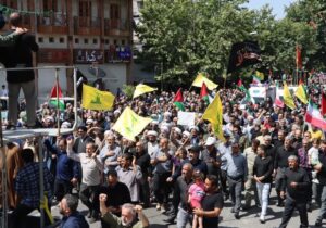 مراسم تشییع شهدای ساری به همراه راهپیمایی خشم و نصر برگزار شد