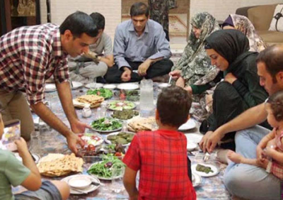 بانک مرکزی نباید بازار را رها کند/افزایش 20درصدی حقوق با تورم موجود اقتصاد خانوار را ضعیف می کند