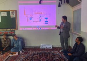 نشست ترویجی روابط عمومی نیروگاه نکا در شرکت نکا چوب ساری برگزار شد
