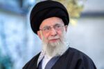 پیکر رهبر شهید به خاک سپرده شد