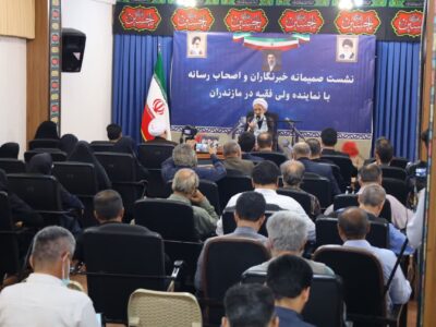 دیدارهای عمومی با آیت الله لائینی برای همه فراهم است/تأکید بر اهمیت نشر اخبار درست در رسانه