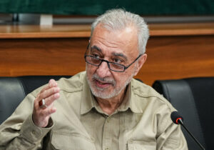 مهرداد اخلاقی وزیر دفاع و پشتیبانی نیروهای مسلح شد